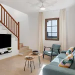 Βίλα Casa Fama *